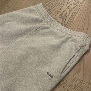 Aritzia TNA Sweatfleece boyfriend fit - size XS